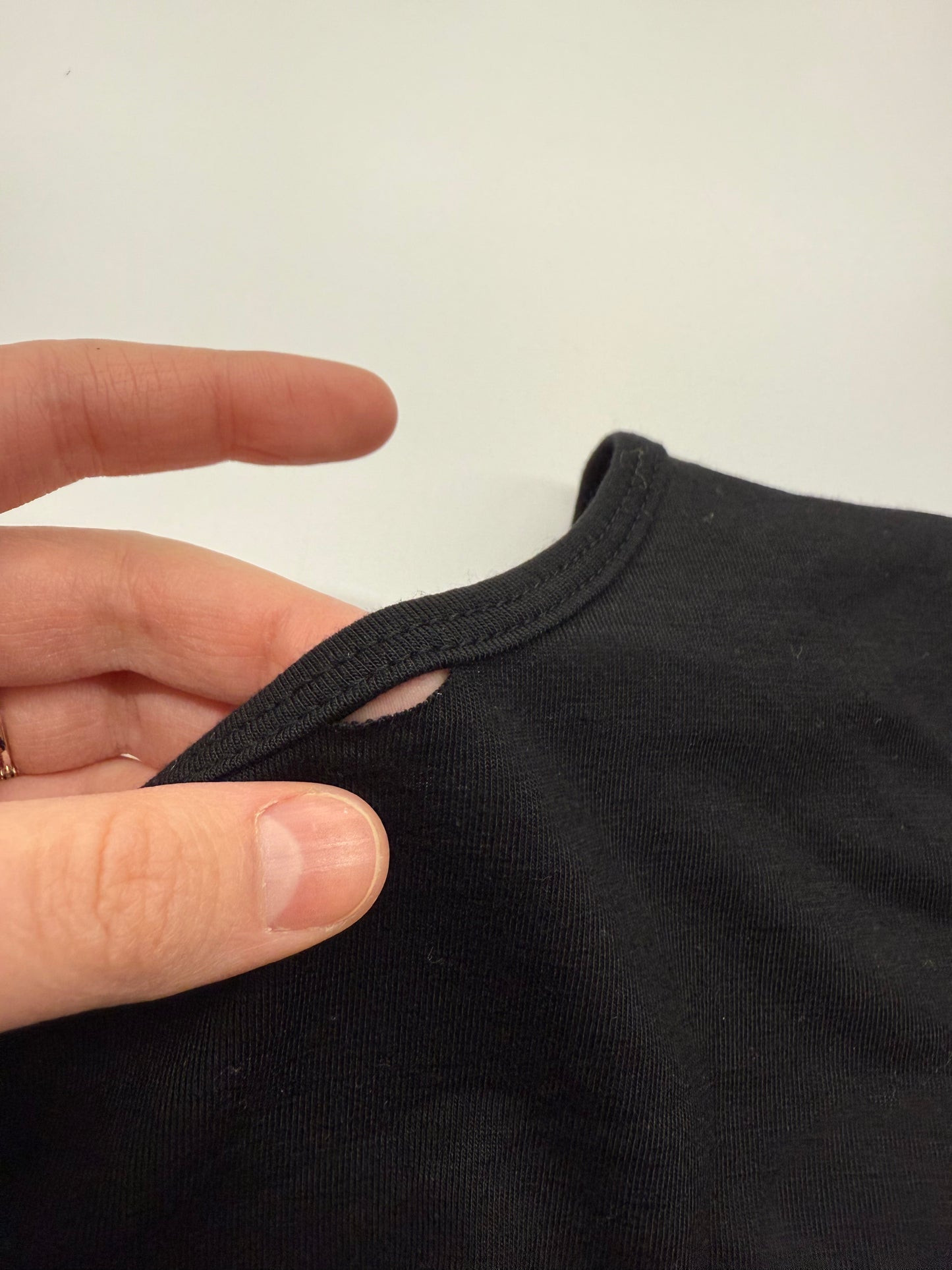 *FLAWED* Cap Halftee - S